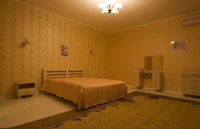 Гостиница К***. Орджоникидзе, Феодосия. Фото, описание, цены. Подробнее…
